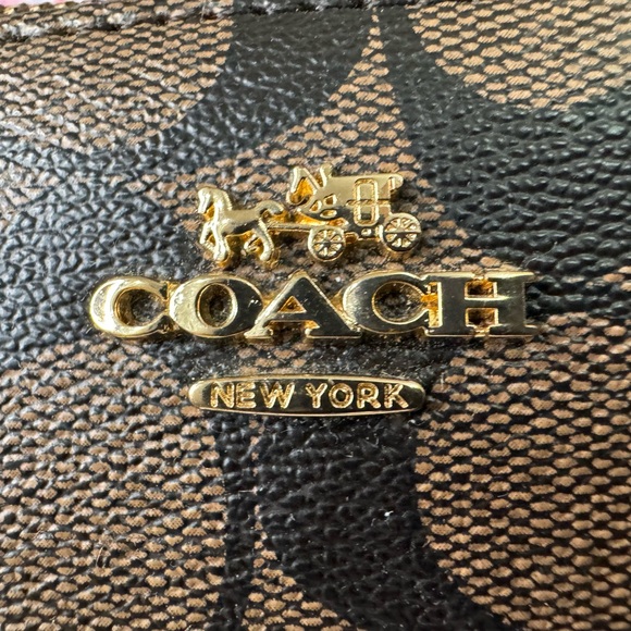 Coach Shoulder Bag/Handbag - Picture 8 of 17